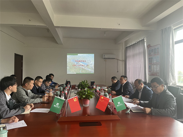 4月13日，乐鱼官方端网站登录入口-乐鱼(中国)
党委书记、董事长洪筱明带队会县公共资源交易中心调研浙江交工江欣矿业公司江山五家岭矿区生产运营情况。.jpg